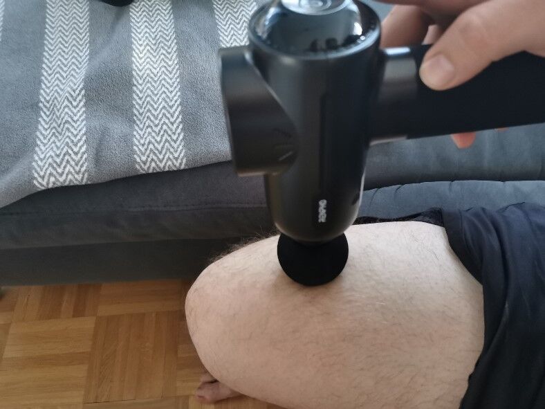 pistolet massage renpho genou